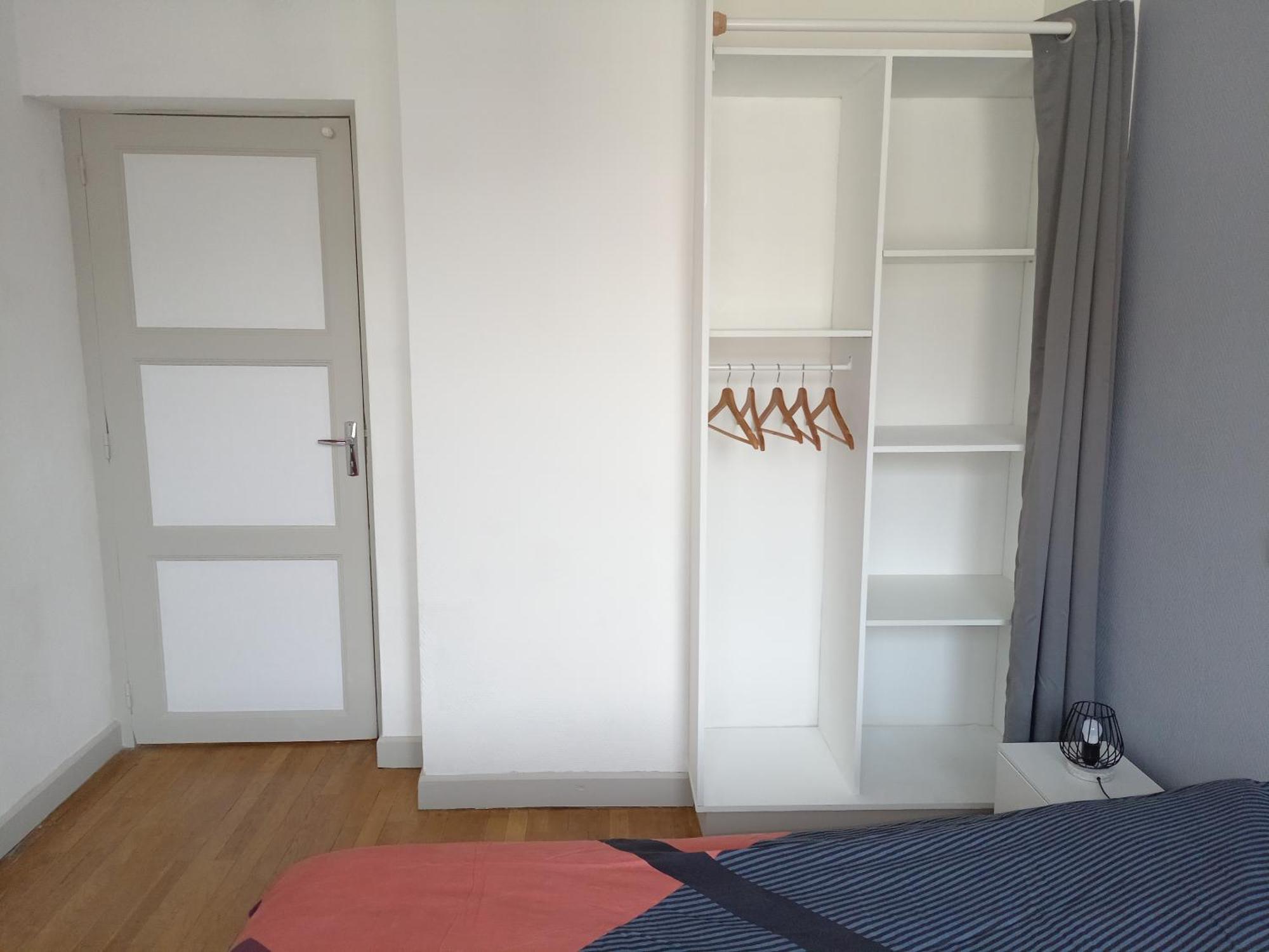 Appartement Paisible - Coeur De Ville เลอ ครูโซต์ ภายนอก รูปภาพ